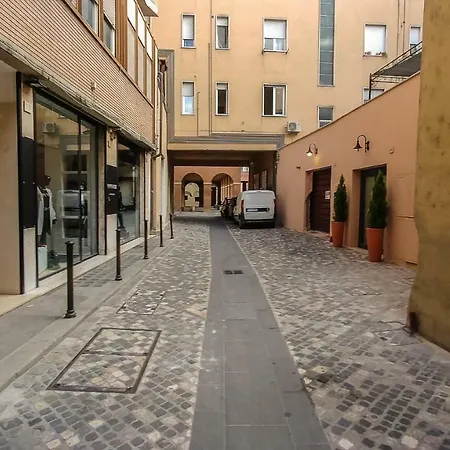 Casa Roncalli 게스트하우스 폴리뇨